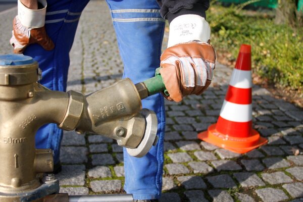 Standrohr für die Wasserversorgung bei GELSENWASSER mieten - so geht's! 